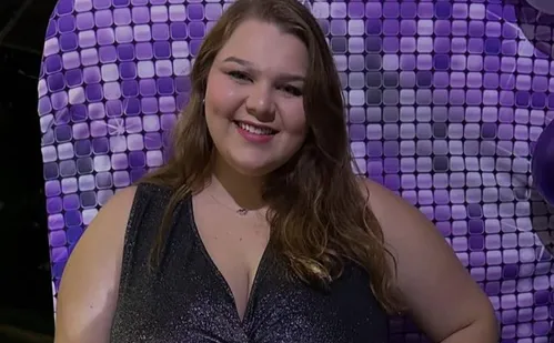 
          Imagem ilustrativa da imagem Depois de perder 70 kg, jovem vai disputar título de miss
          