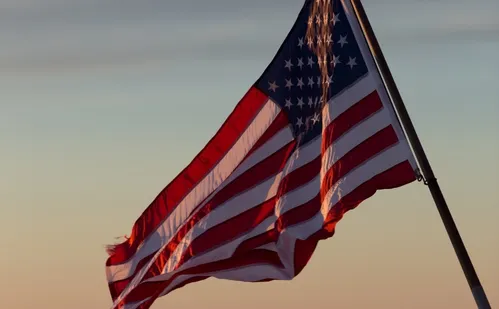 
          Imagem ilustrativa da imagem EUA: tiroteio em igreja deixa várias pessoas feridas em Kentucky
          