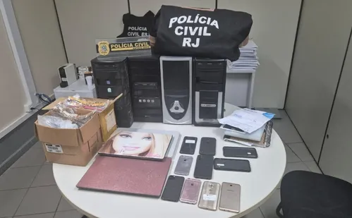 
          Imagem ilustrativa da imagem Empresário e influenciadora digital suspeitos de esquema de golpes são presos no ES
          