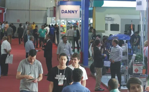 
          Imagem ilustrativa da imagem Feira Mec Show 2025 deve gerar R$ 220 milhões em negócios no ES
          