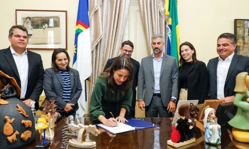 
          Imagem ilustrativa da imagem Fiação elétrica do Bairro do Recife será embutida em obra de mais de R$ 300 milhões
          
