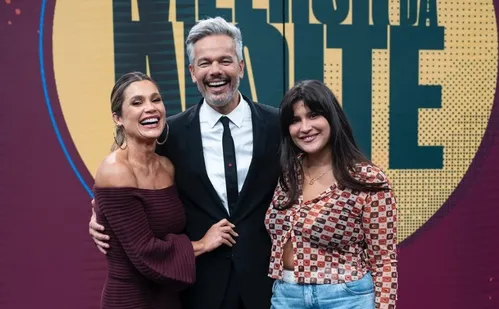 
          Imagem ilustrativa da imagem Filha de Flávia Alessandra diz que se sente culpada por ser nepobaby
          