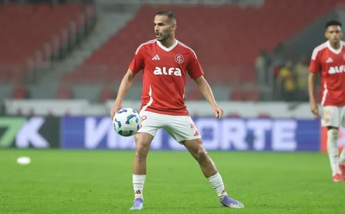 
          Imagem ilustrativa da imagem Flamengo detona Inter por contratar sem pagar dívida por Thiago Maia
          