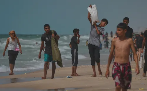 
          Imagem ilustrativa da imagem Fome em Gaza: saiba como a falta de comida pode levar uma pessoa à morte
          