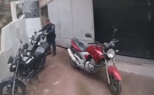 
          Imagem ilustrativa da imagem Guarda Municipal desmantela esconderijo de motos furtadas e recupera três veículos
          