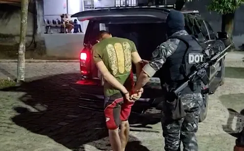 
          Imagem ilustrativa da imagem Homem acusado de matar o próprio pai é preso no ES
          