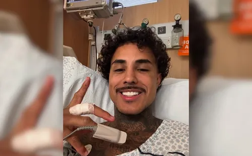 
          Imagem ilustrativa da imagem MC Livinho deixa a UTI, atualiza estado de saúde e mostra cenas do socorro
          