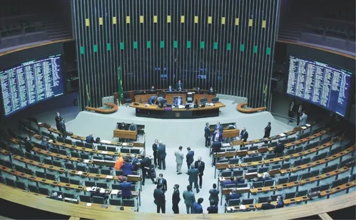 
          Imagem ilustrativa da imagem Maioria dos deputados do ES é contra o fim da escala 6 x 1
          