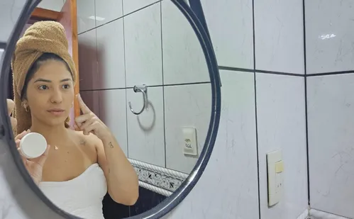 
          Imagem ilustrativa da imagem Médicas ensinam a manter pele mais bonita no inverno
          