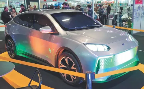 
          Imagem ilustrativa da imagem Montadora apresenta o 3º carro que quer produzir no ES
          