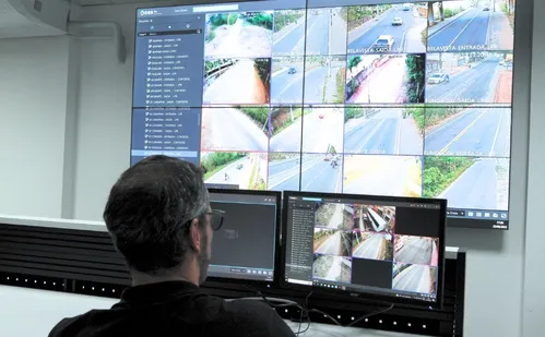 
          Imagem ilustrativa da imagem Motociclista diz ter recebido cinco multas no Caparaó sem nunca ter vindo ao ES
          