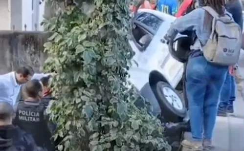 
          Imagem ilustrativa da imagem Mulher é atropelada em ponto de ônibus em Cariacica
          