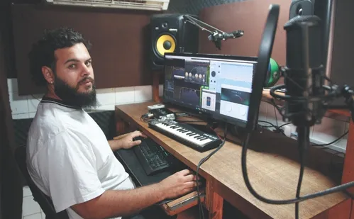 
          Imagem ilustrativa da imagem Nova geração corre risco de nunca se aposentar, dizem especialistas
          