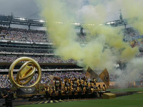 
          Imagem ilustrativa da imagem O mundo é azul: veja fotos da final da Copa do Mundo de Clubes
          