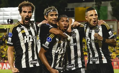 
          Imagem ilustrativa da imagem O que dizem os jogadores envolvidos em cobranças ao Atlético-MG e seus dirigentes?
          