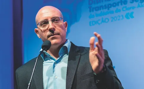 
          Imagem ilustrativa da imagem Produtos vão ter queda de preço com taxação dos EUA, diz FMI
          