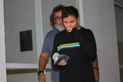 
          Imagem ilustrativa da imagem Quem é a ex-mulher do traficante Nem da Rocinha presa em maternidade após dar à luz
          