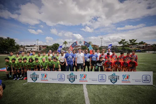 
          Imagem ilustrativa da imagem Recife Bom de Bola começa com a participação de mais de 600 equipes
          