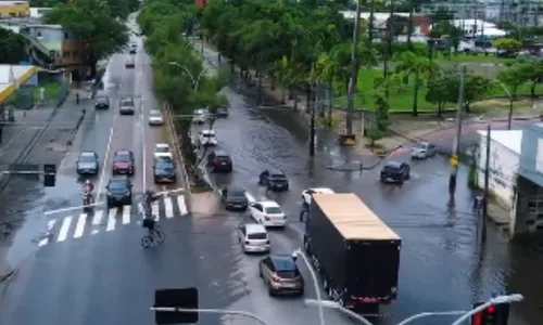 
          Imagem ilustrativa da imagem Risco de chuvas moderadas em 19 cidades de Pernambuco; alerta vai até quinta (10)
          