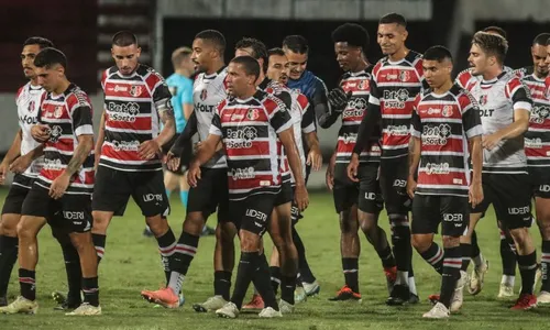 
          Imagem ilustrativa da imagem Santa Cruz arranca empate aos 50 do segundo tempo e torcida grita por SAF no Arruda
          
