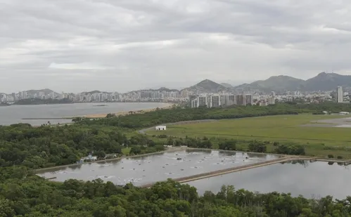 
          Imagem ilustrativa da imagem Serra avalia se aceita instalação de estação de esgoto no município
          