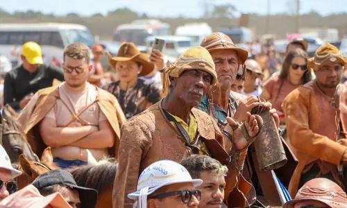 
          Imagem ilustrativa da imagem Serrita recebe 55ª Missa do Vaqueiro com fé, forró e vaqueiros de todo o Nordeste
          