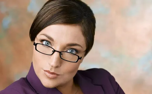 
          Imagem ilustrativa da imagem Sinais e riscos da doença que afeta a superbabá
          