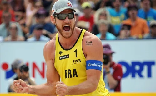 
          Imagem ilustrativa da imagem “Sou um cara realizado”, diz Alison 'Mamute'
          