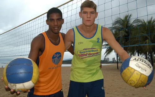 
          Imagem ilustrativa da imagem “Sou um cara realizado”, diz Alison 'Mamute'
          