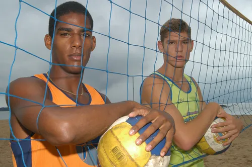 
          Imagem ilustrativa da imagem “Sou um cara realizado”, diz Alison 'Mamute'
          