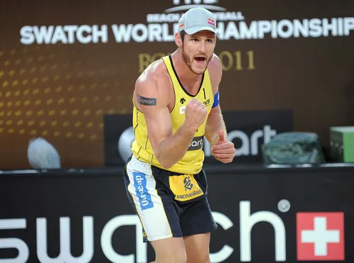 
          Imagem ilustrativa da imagem “Sou um cara realizado”, diz Alison 'Mamute'
          