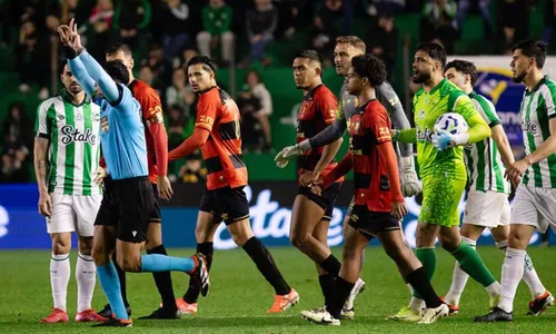 
          Imagem ilustrativa da imagem Sport tem gol anulado, perde para o Juventude e segue sem vencer na Série A
          