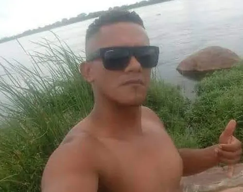 
          Imagem ilustrativa da imagem Trabalhador morre esmagado por pilastra de concreto em Petrolina
          