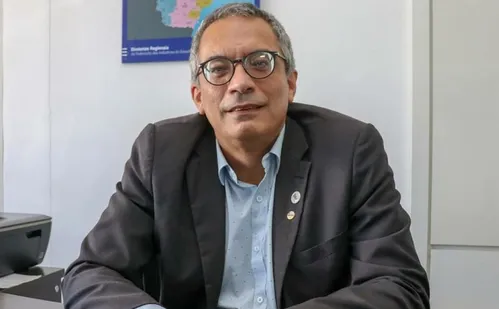 
          Imagem ilustrativa da imagem "Uberização" do trabalho: empresas querem contratar por meio de aplicativos
          