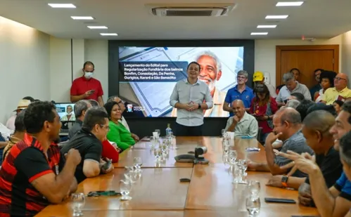 
          Imagem ilustrativa da imagem Vitória inicia estudos para regularizar mais de 6 mil lotes urbanos
          