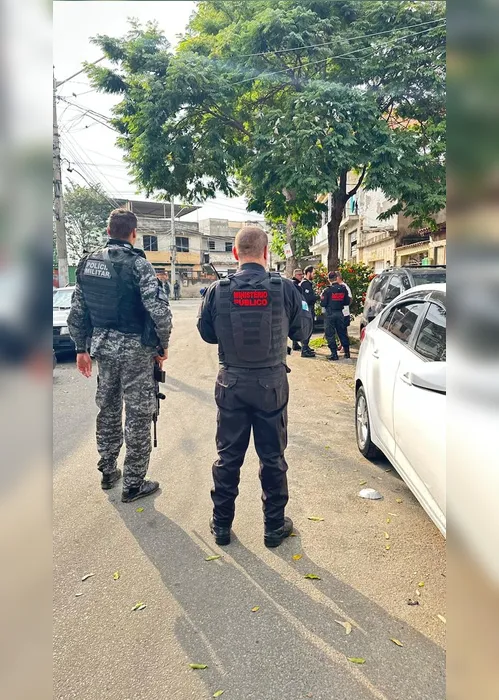 Imagem ilustrativa da imagem Chefe do Comando Vermelho é preso de cuecas em suíte de motel em operação do Bope