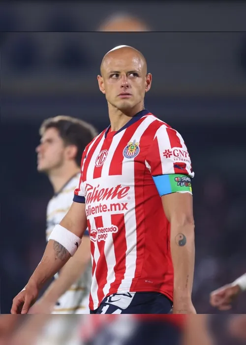 Imagem ilustrativa da imagem Federação Mexicana pune ex-Manchester United por comentários ‘sexistas’ nas redes sociais