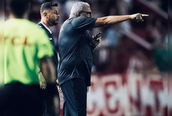 Imagem ilustrativa da imagem O Náutico vai subir e eu só acredito por causa de Hélio dos Anjos. Será?!