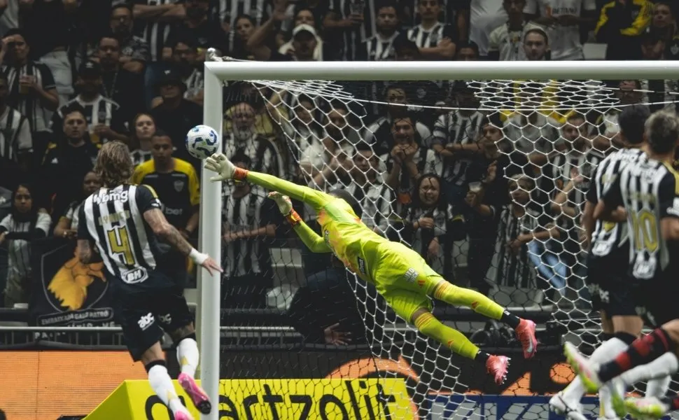Imagem ilustrativa da imagem Atlético-MG supera Flamengo nos pênaltis, se vinga de 2024 e vai às quartas da Copa