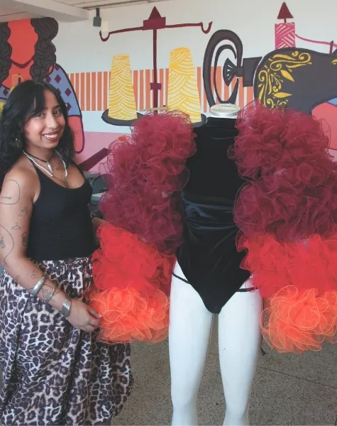 Imagem ilustrativa da imagem Criações de futuros estilistas em feira de moda na Enseada