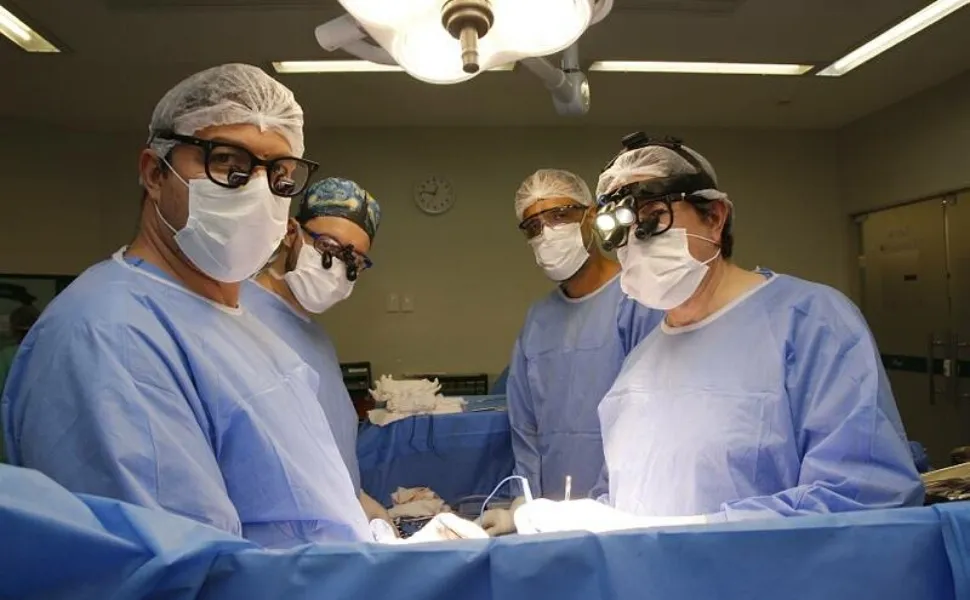 Imagem ilustrativa da imagem Jovem passa por transplante e recebe novo coração