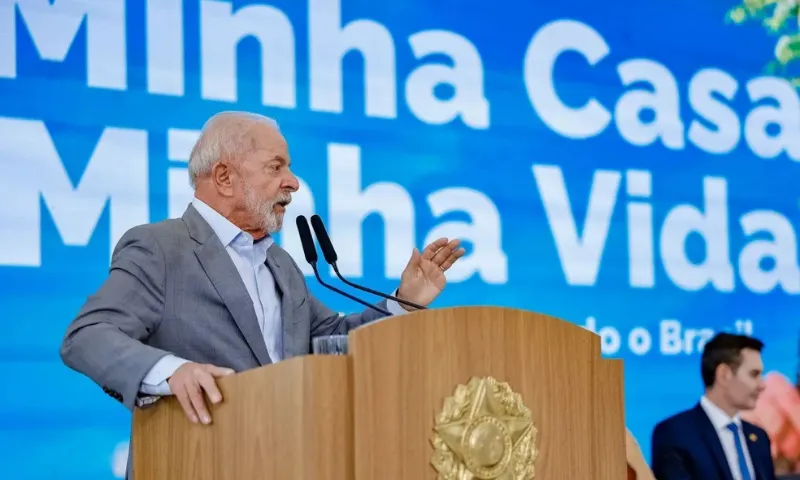 Imagem ilustrativa da imagem Lula pressiona ministros por solução para crédito habitacional da classe média