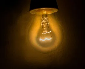 Imagem ilustrativa da imagem Apagão deixa 600 mil pernambucanos sem energia elétrica