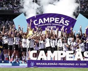 Imagem ilustrativa da imagem Corinthians vence Cruzeiro e é campeão brasileiro de futebol feminino