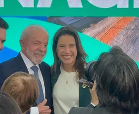Imagem ilustrativa da imagem Em Brasília, Raquel Lyra comemora os R$ 712 milhões do Novo PAC para obras em PE