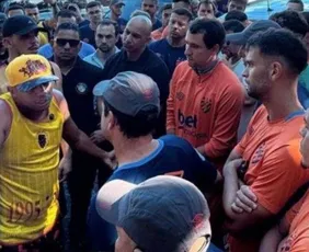 Imagem ilustrativa da imagem Membro da torcida Jovem do Sport é preso por invasão do CT e ameaça aos jogadores