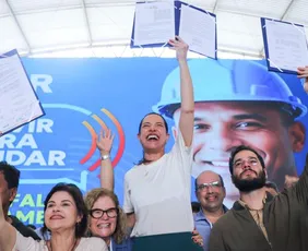 Imagem ilustrativa da imagem Raquel faz anuncios de investimentos em segurança para redutos de adversários