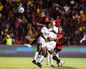 Imagem ilustrativa da imagem Sport e Ceará marcam no fim e empatam no clássico nordestino da 28ª rodada