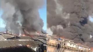 Imagem ilustrativa da imagem Incêndio de grandes proporções atinge favela de palafitas em Santos