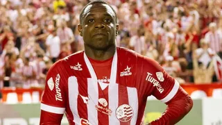 Imagem ilustrativa da imagem Atleta do Náutico é vitima de ataques racistas durante jogo contra o Brusque